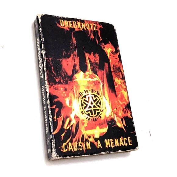 DREDKNOTZ Causin a Menace Cassette Tape Metal Vintage 1994 Elektra - Picture 3 of 3